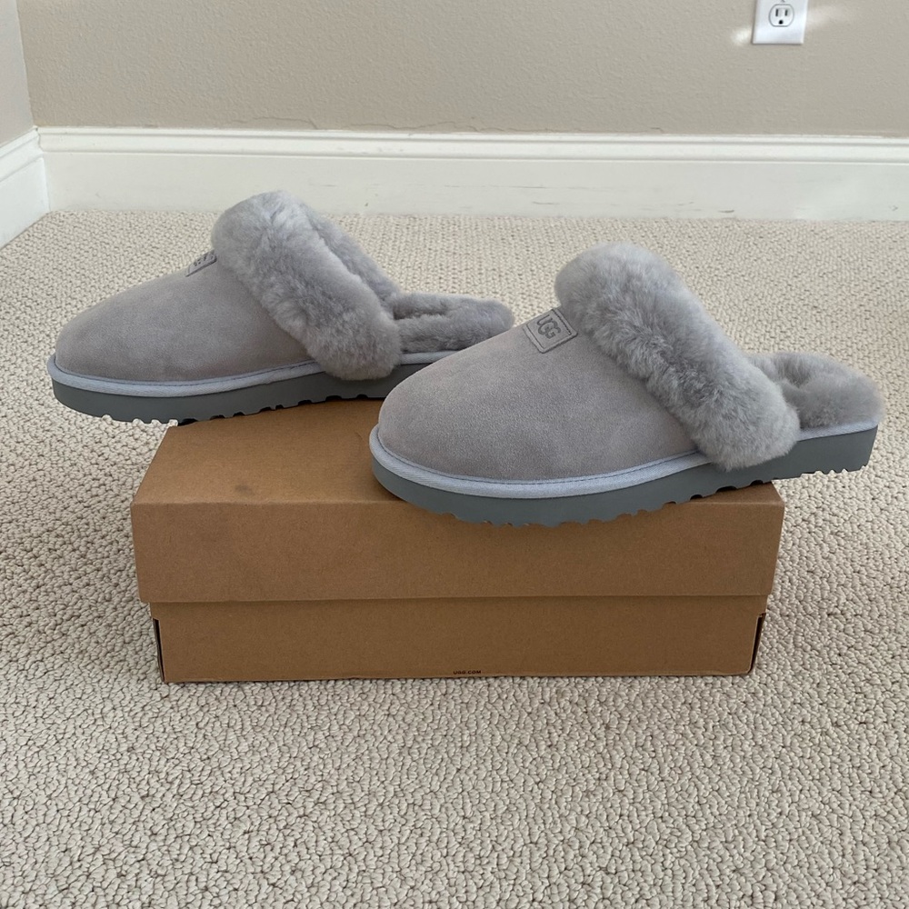 UGG Cozy Slippers - Picture 3 of 8